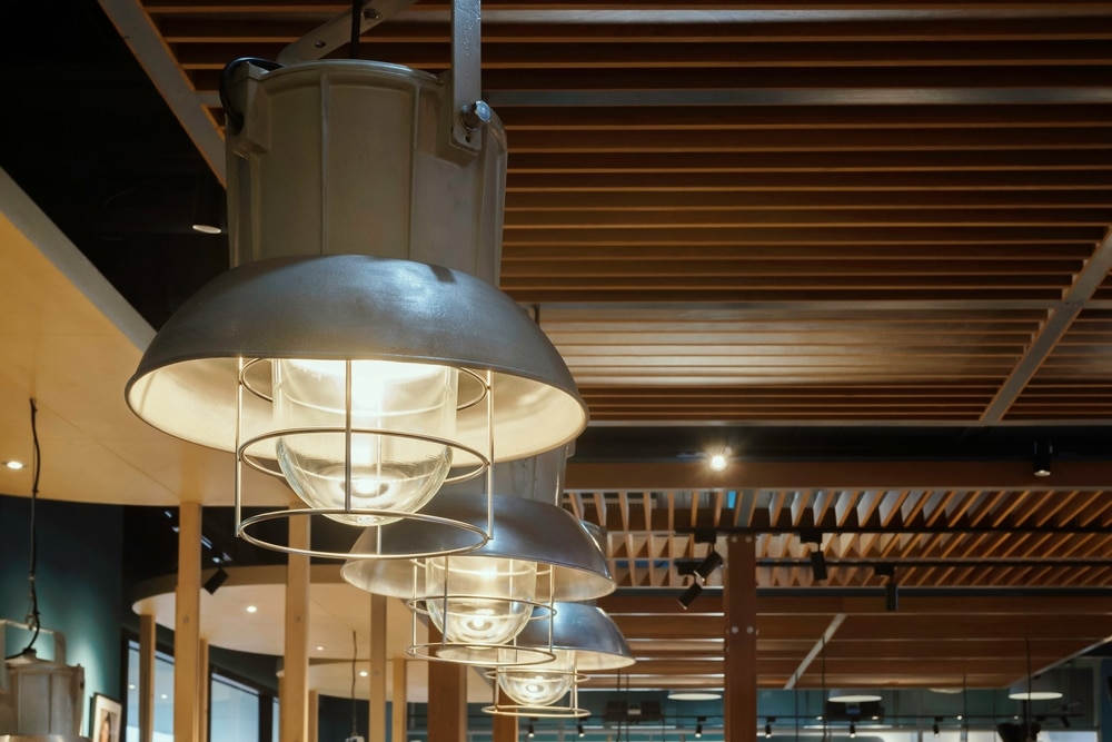 Classic Vintage High Bay Hanging Lamp Lighting At The Ceiling